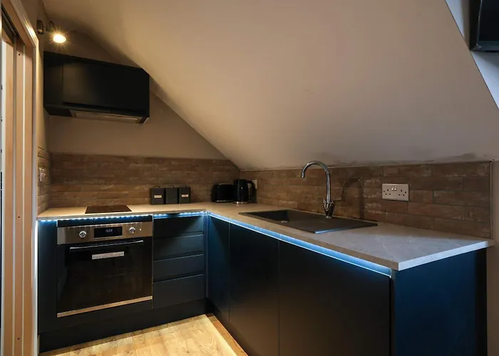 The Willow - 30 Bristol